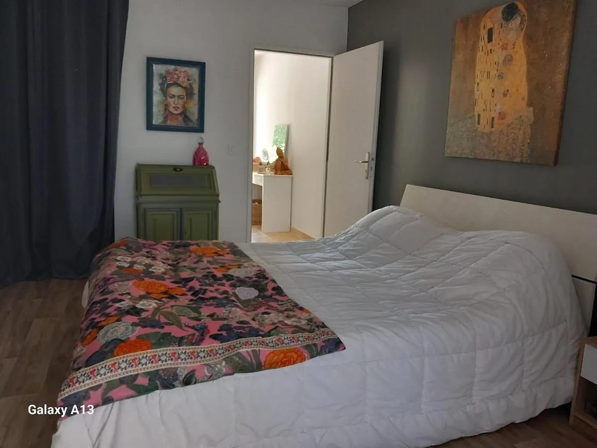 Villa Zen En Provence Velleron Apartment