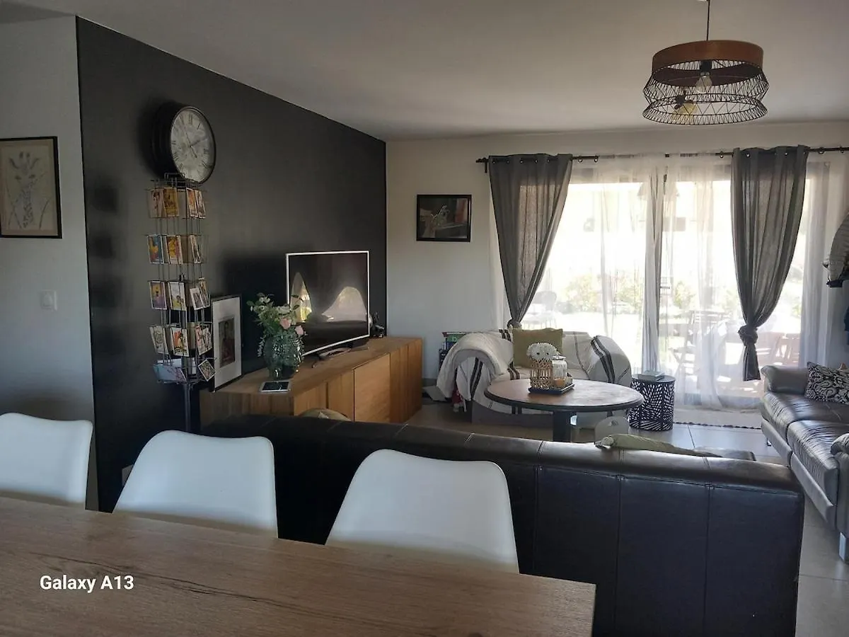 Villa Zen En Provence Velleron Apartment