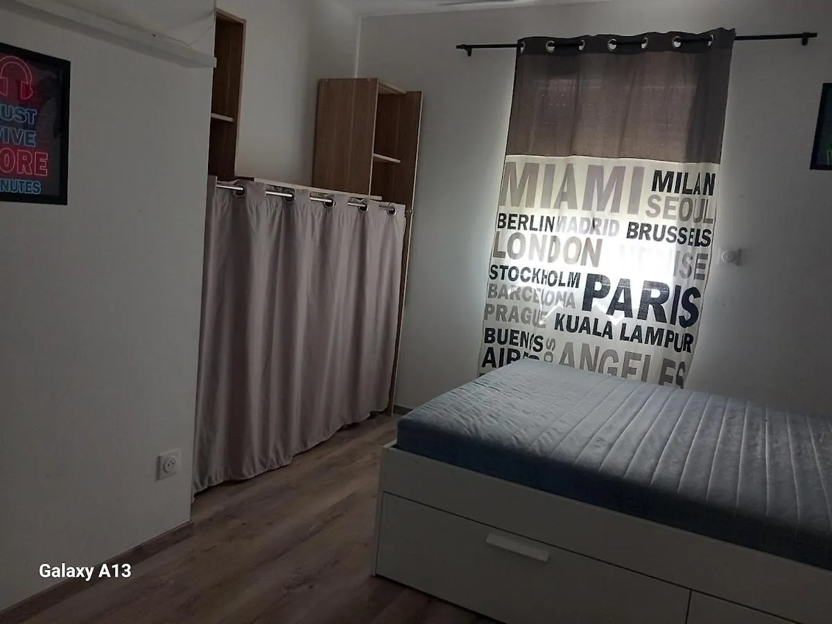 Apartment Villa Zen En Provence Velleron France