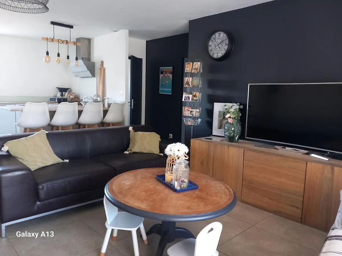Villa Zen En Provence Velleron Apartment
